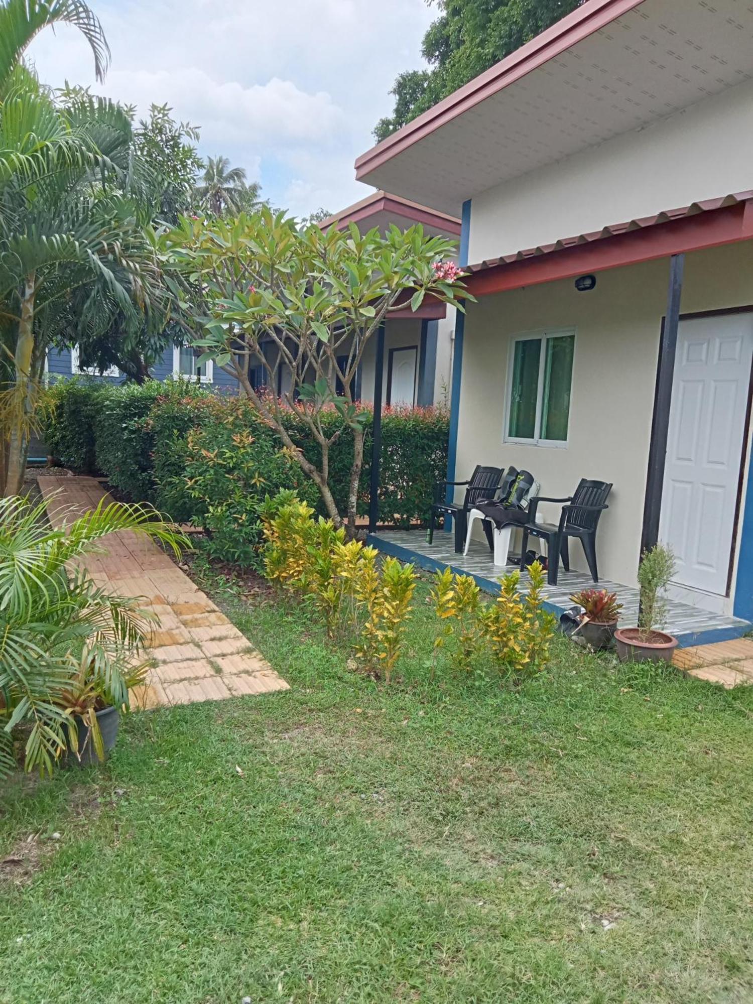 Hostel Airee Mini House Strand Bang Tao Exterior foto